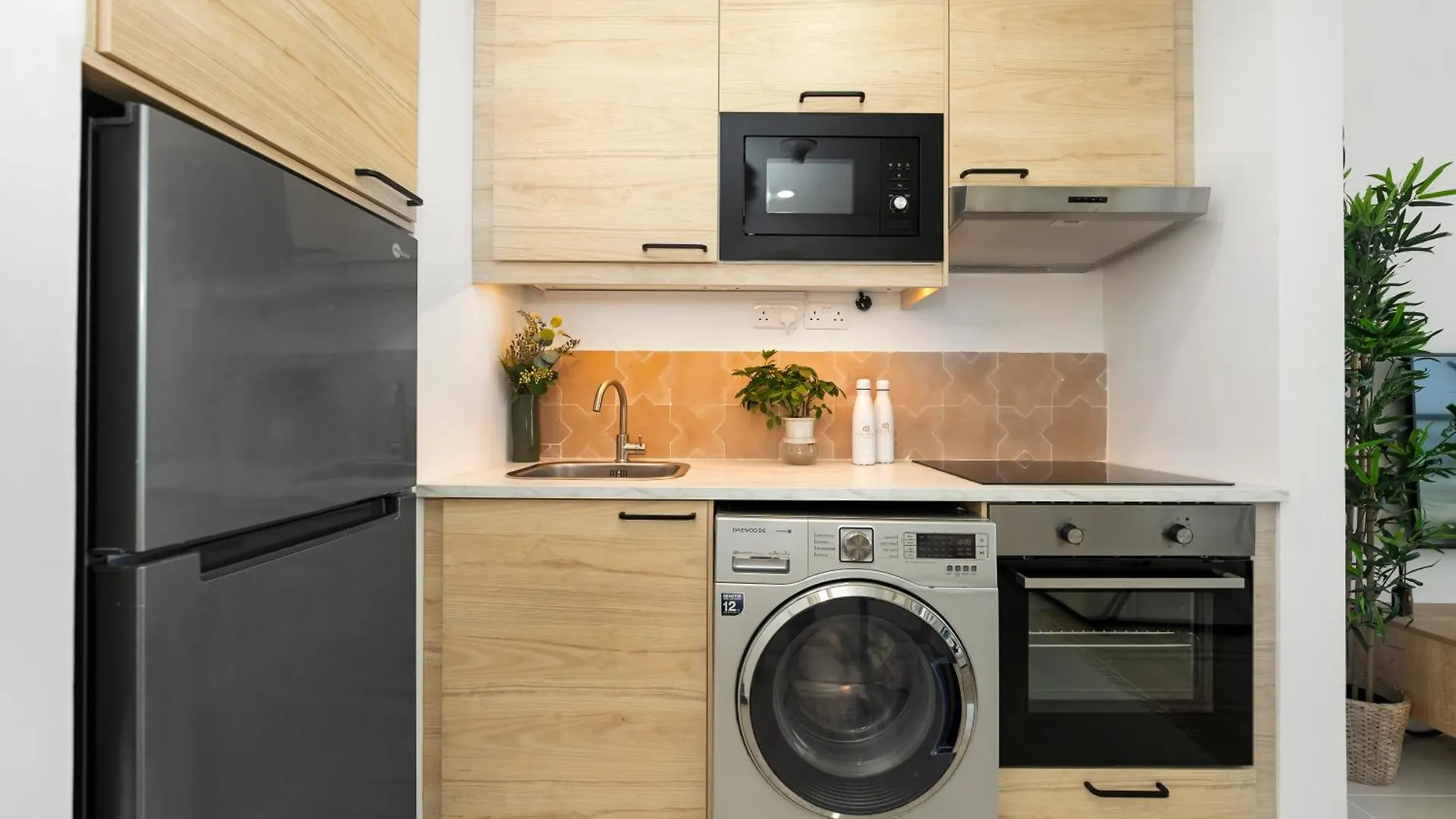 Dar Mama - Cozy Modern Apartment In Golf Vita, Dubai