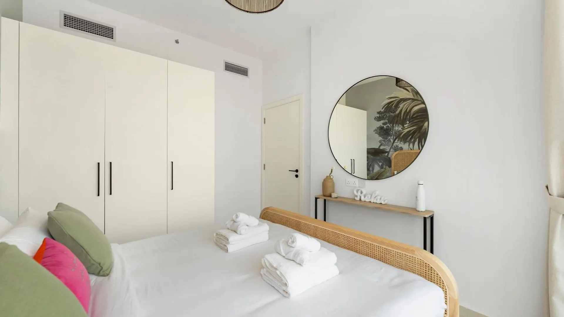 Dar Mama - Cozy Modern Apartment In Golf Vita, Dubaï